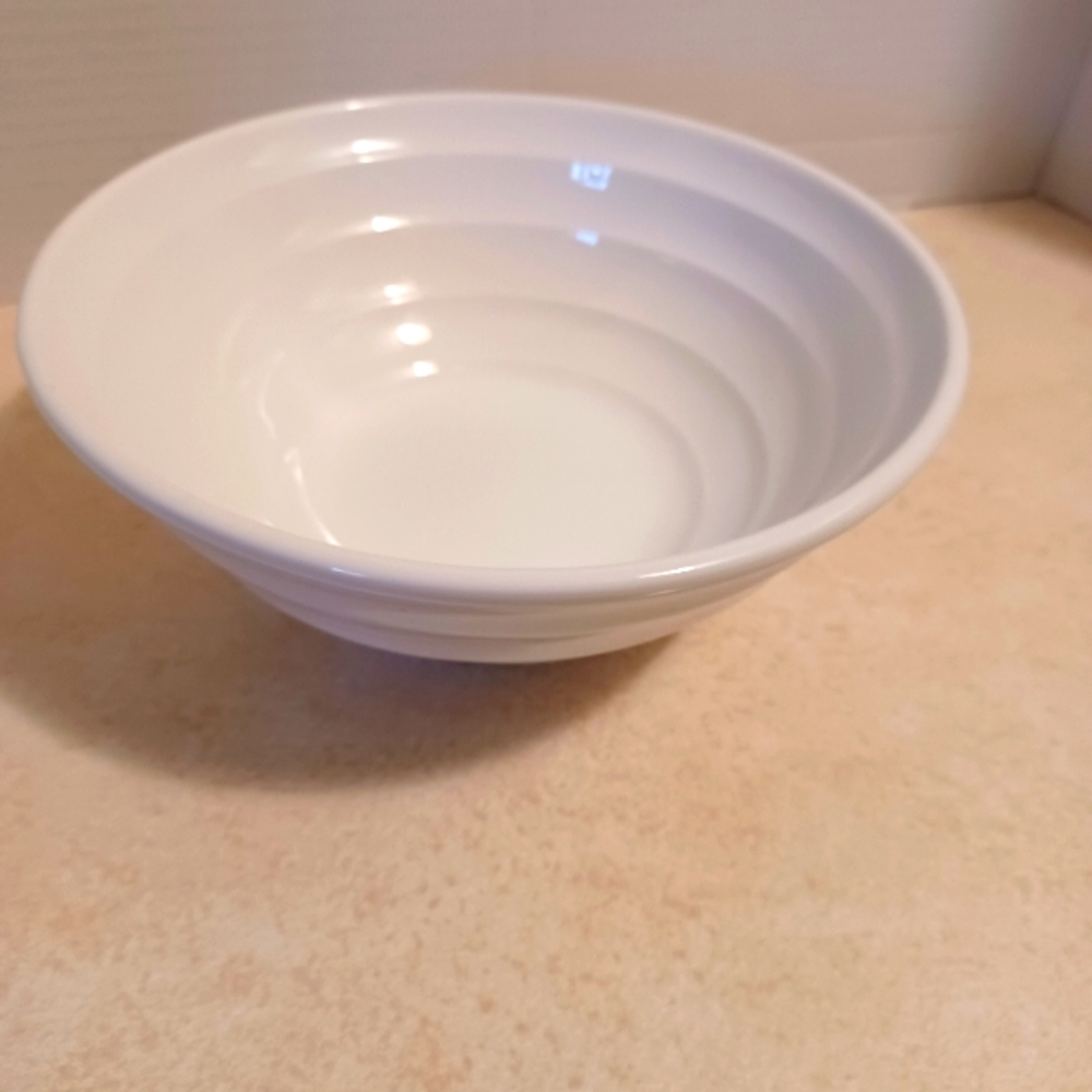 NEW Sakura White Heavyweight Serving Bowl.